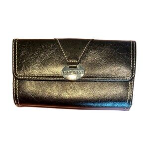 Nine West Black Envelope Wallet 15 Credit Slot, 4 Pocket, Outside coins pocket